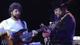Waylon Jennings - Clyde (Live at Farm Aid 1985)