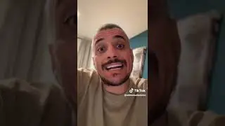 Который час не подскажите?