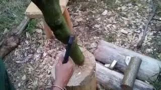 Test siekierki Fiskars 5