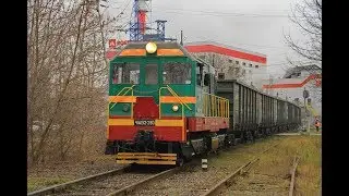 ЧМЭ2-280 на подъездных путях завода 