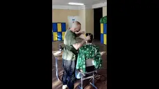 Пазенко стриже ЗСУ