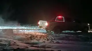 Два PAJERO ,УАЗ и НИВА.Спасение Китайского Пикапа из снежного плена.