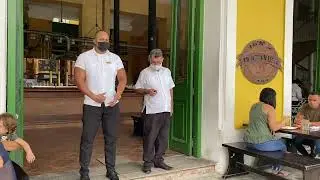La Carvezeria, Plaza Vieja, Habana, Cuba