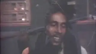 Bob Marley, The Wailers - Buffalo Soldier [Music Video] + Текст