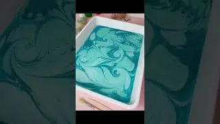 Drawing on water - Ebru