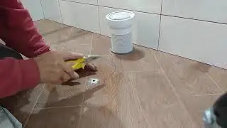 Крепление под унитаз.