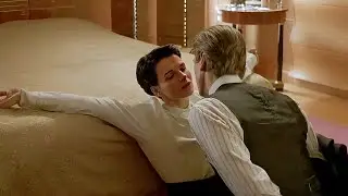 Politician Father Develops Love With Son's Girlfriend | El Filme