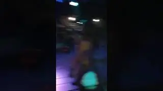 Goyang hot sambil ngangkang
