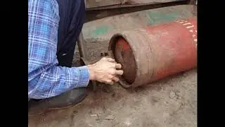 Как разобрать газовый баллон. Где взять латунь.