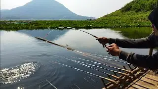 lagih asik mancing ikan babon  tiba2 angin kencang