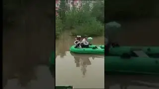 Плывем в школу в Уссурийске  Приморье