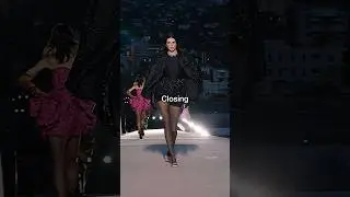 Gigihadid opening and kendalljenner closing✨ 