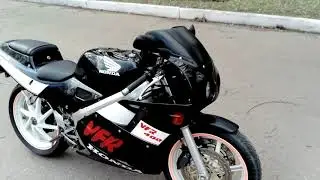 Honda VFR 400 nc30