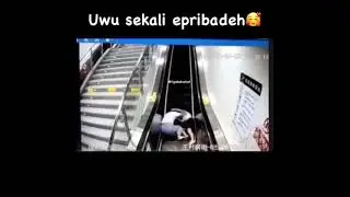 Ngapain di Lift ya Bos , tidak untuk di tiru !!! 