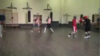 Бокс. Нокдаун во время тренировки.