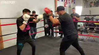 Ricardo Sandoval looking sharp on the mitts ahead of his WBA 112-lb eliminator against David Jimenez