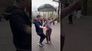 🔥Светлана и Евгений 💥👍Дождь им нипочём 😍