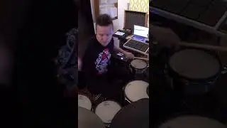 Linear galloping DNB over LockDown! almost the same pattern just on different instruments #drums