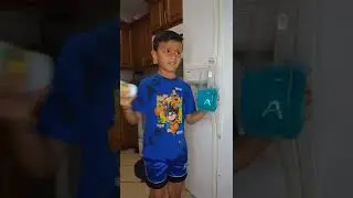 PARA ESO SON LOS VASOS NIÑOS 😅 