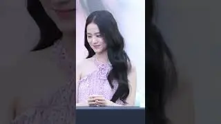 jisoo doing flower step 