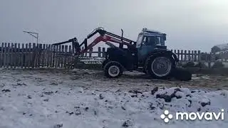 Работает МТЗ 82.
