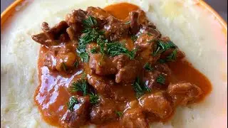 Етпен картоптан өте дәмді кешкі ас. Вкусный ужин.