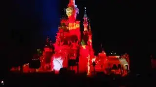 Toure Eiffel et Disney Illuminations showcase