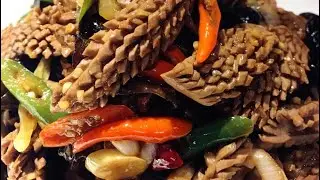 Жареная свиная почка с перцами 爆炒腰花  Китайская кухня 中国美食