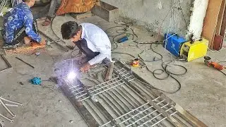 लकड़ी की चौखट मैं इंस्टॉल होने वाला स्टील गेट ! modern steel door