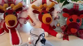 Рождественский венок.МК для вязания оленёнка.Озвучено по- русски.