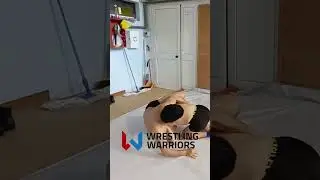 BRUTAL Headscissor Choke Submission