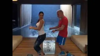 Танец итальянца миллионера Джанлука Ваки!