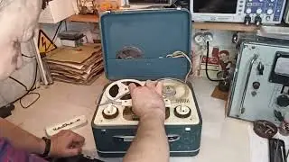 Ламповый катушечный магнитофон Чайка-М. СССР, Великолукский радиозавод, 1964 год