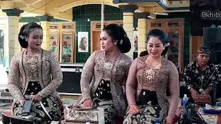 Spesial mbak Dwi Gending Rondo nunut banyumasan ora nunut tukang kendang nunuto sing tukang bonang🤭🤭