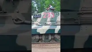 НЕМЕЦКИЙ ТАНК ТИГР II НА ХОДУ