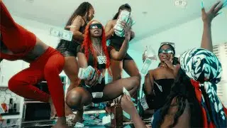 Sexyy Red - Looking For the Hoes (Aint My Fault) [Official Video] “You like my voice it turn you on