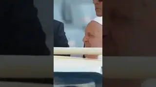 Miles de fieles participan en la misa de Francisco en Indonesia