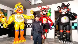 ANIMATRONICS SCARE THE GUARD FNAF COOP Garry's Mod