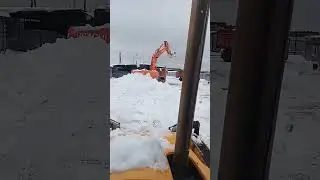 погрузка снега #hitachi