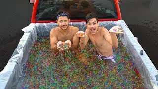 حولت سياره اخوي الى مسبح اوربيز مع بوخلود😍🔥‼️(نص مليون حبة) Brother’s Truck Filled with ORBEEZ