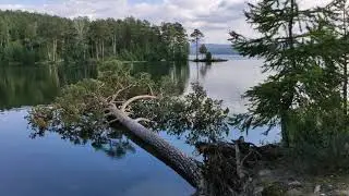 Вид на остров Веры. Озеро Тургояк. Сентябрь 2020