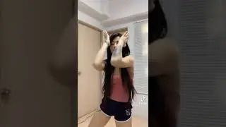 CEWEK CANTIK GOYANG PUTIH MULUS,HOT BIKIN TEGANG