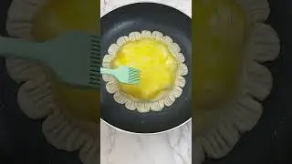 🌻 Puff’s in the kitchen whipping up a sunflower pancake! Watch the magic bloom! 🥞✨#ThatLittlePuff
