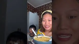 Kecil kecil udah pandai ngerayu ya 