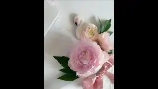 Цветочная флористика из айсинга на пряниках в виде фламинго