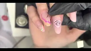 Come realizzare una Nail Art ispirata al festival Coachella 2023!
