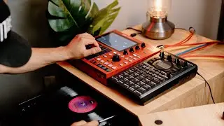 Elevate Your Beats with This amazing Setup mpc one, sp404 mk2, Vinyl player or sampling