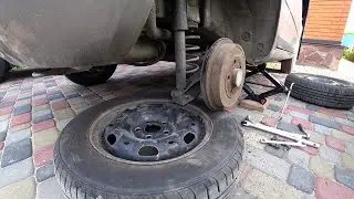 Fabia 2  Замена задних амортизаторов. Видео инструкция