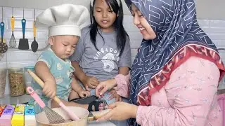 REVINA DAN AKSA BIKIN PUDING SUSU | Aksa Rewel Nangis Terus