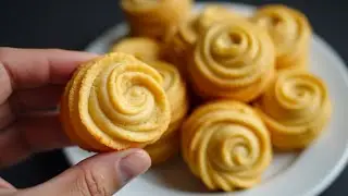 Cookies that melt in your mouth! Such a simple and delicious recipe!